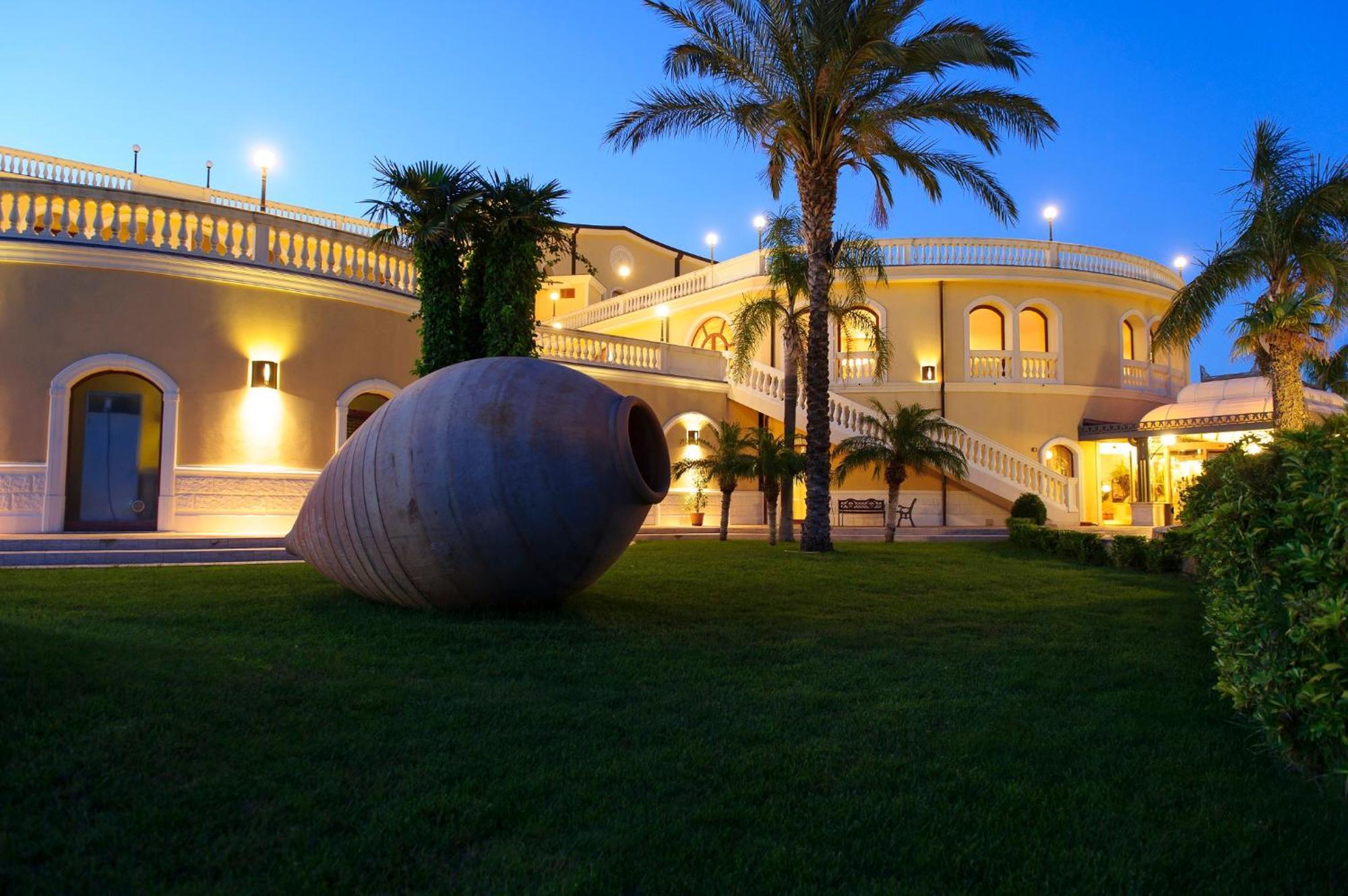 Parco Dei Principi Hotel Roccella Ionica Exterior foto